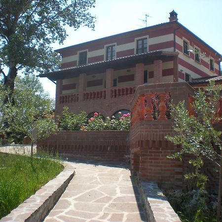 Gasthaus Le Rasse Citerna Exterior foto